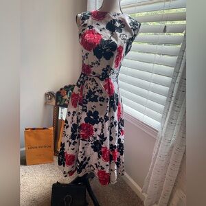 Creti Chic Floral Sleeveless Dress in SZ M